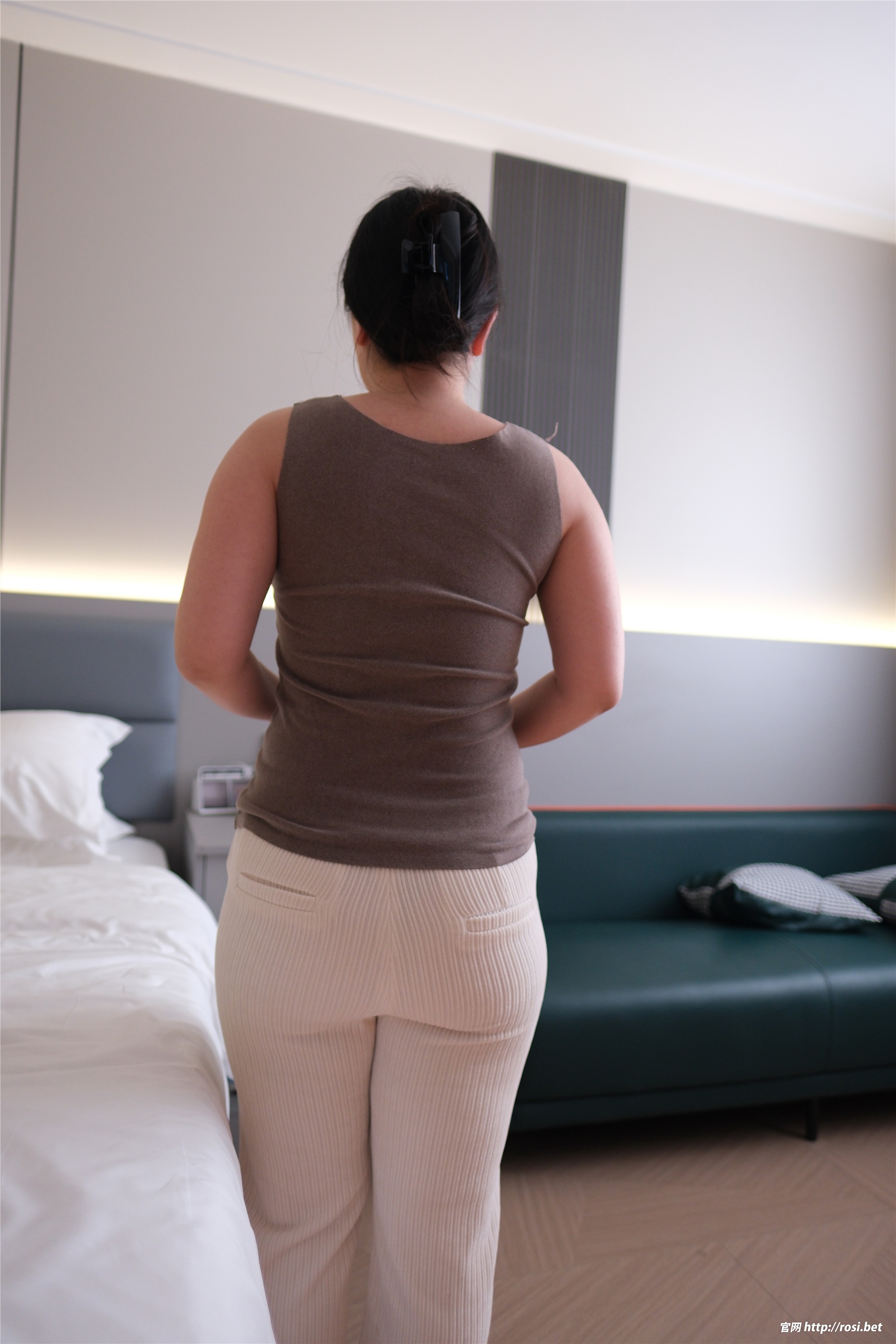 ROSI写真 2025.12.13 NO.5122